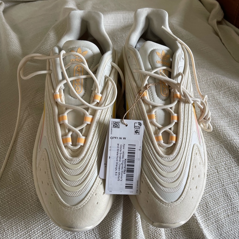 NWT Adidas Originals Women's Ozelia Shoes - Cream White/Sand Strata/Acid Orange